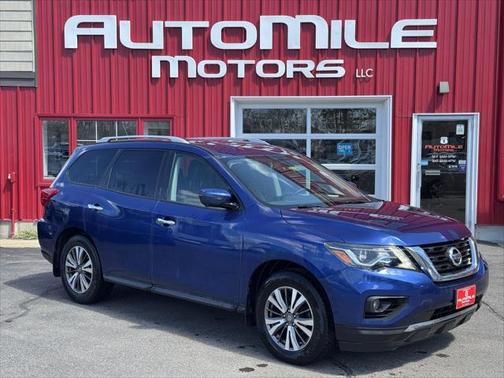 2017 Nissan Pathfinder SL
