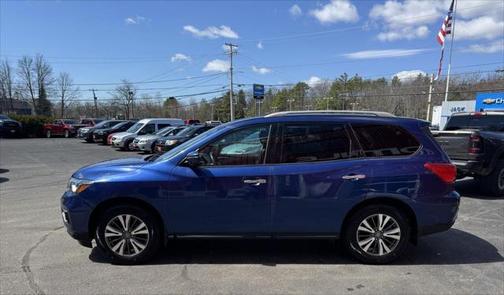 2017 Nissan Pathfinder SL