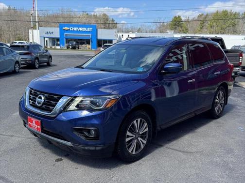 2017 Nissan Pathfinder SL