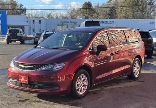 2021 Chrysler Voyager LX