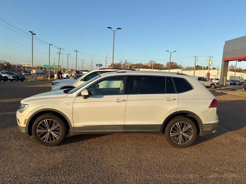 2018 Volkswagen Tiguan 2.0T SEL