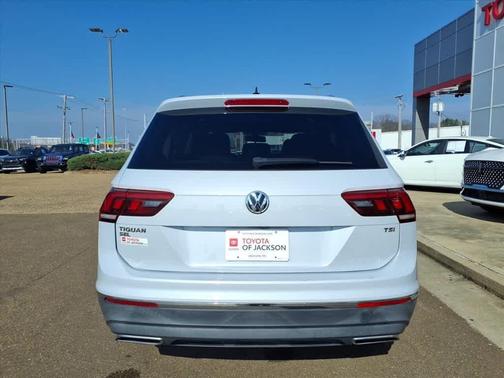 2018 Volkswagen Tiguan 2.0T SEL