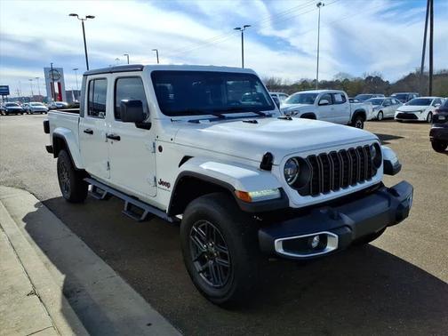 2024 Jeep Gladiator Sport S