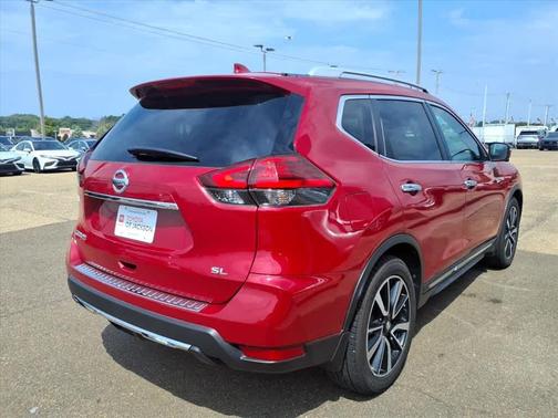 2017 Nissan Rogue SL