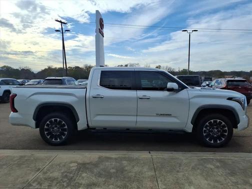 2024 Toyota Tundra Hybrid Limited