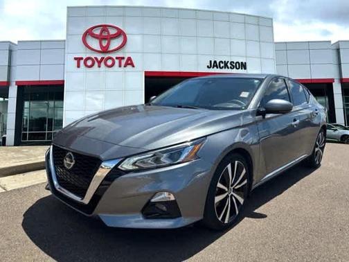 2020 Nissan Altima Platinum FWD