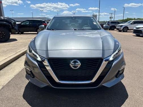 2020 Nissan Altima Platinum FWD