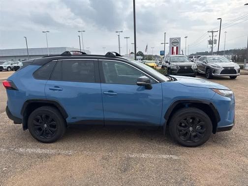 2024 Toyota RAV4 Hybrid SE