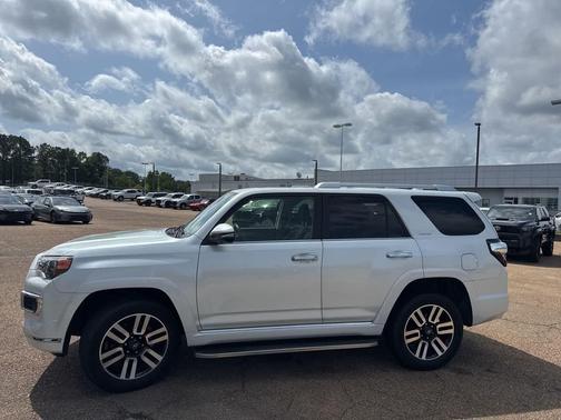 Wind Chill Pearl 2024 Toyota 4Runner Limited