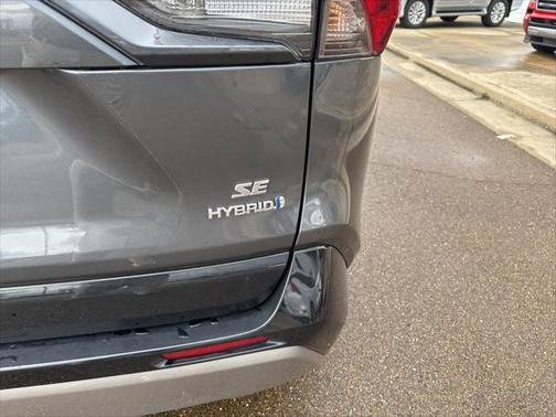 2023 Toyota RAV4 Hybrid SE