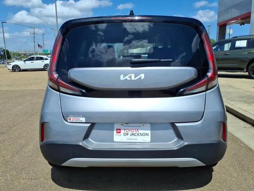 Steel Gray 2024 Kia Soul LX