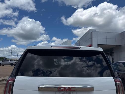 Summit White 2020 GMC Yukon Denali