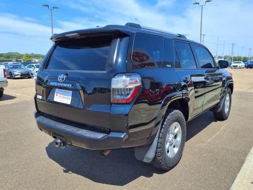 2019 Toyota 4Runner SR5