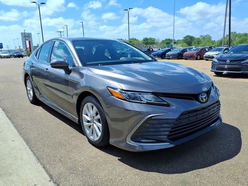 Predawn Gray Mica 2023 Toyota Camry LE