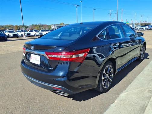 2016 Toyota Avalon XLE