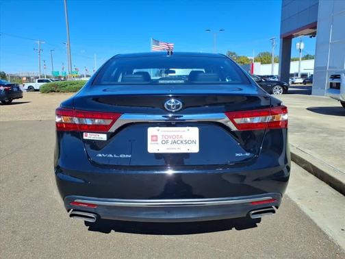 2016 Toyota Avalon XLE