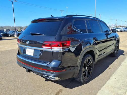 2023 Volkswagen Atlas 3.6L SE w/Technology