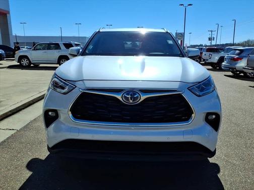 2023 Toyota Highlander Hybrid Limited