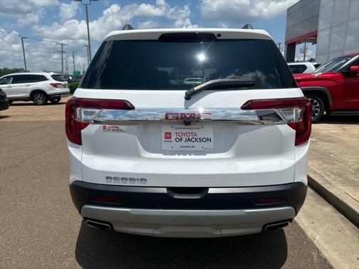 2023 GMC Acadia FWD SLT