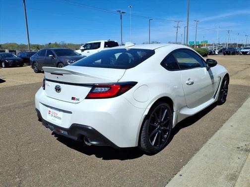 2023 Toyota GR86 Premium