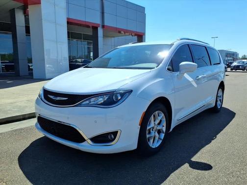 2019 Chrysler Pacifica Touring-L Plus