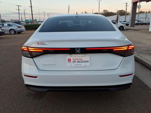 2023 Honda Accord LX 1.5T