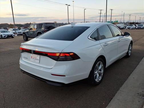 2023 Honda Accord LX 1.5T