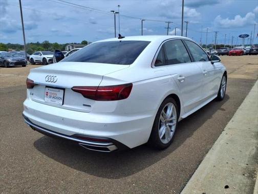 2023 Audi A4 45 S line Premium Plus