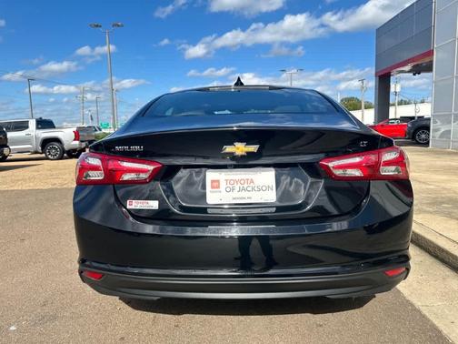 2022 Chevrolet Malibu FWD LT