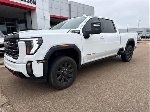 Summit White 2024 GMC Sierra 2500 AT4