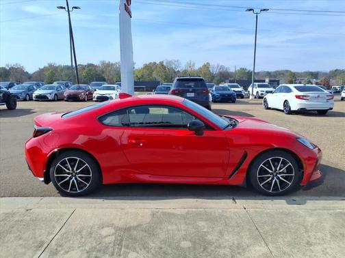 2024 Toyota GR86 Base