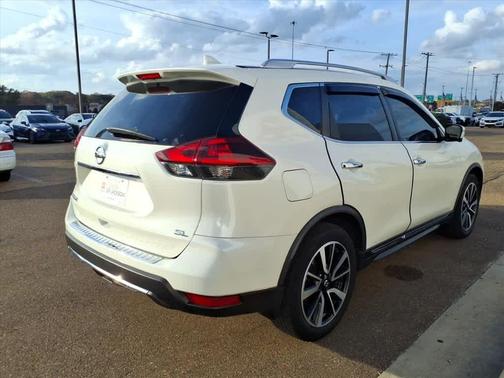 2018 Nissan Rogue SL