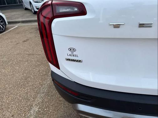 Glacial White Pearl 2021 Kia Telluride SX
