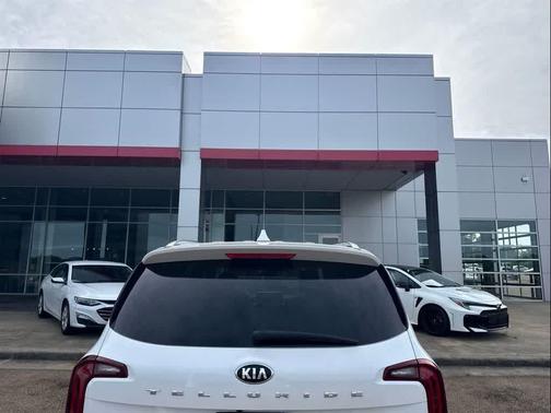 Glacial White Pearl 2021 Kia Telluride SX