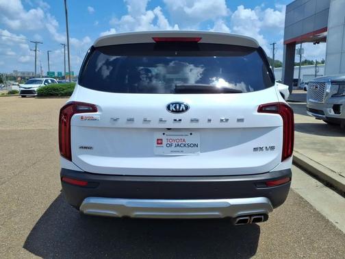 Glacial White Pearl 2021 Kia Telluride SX