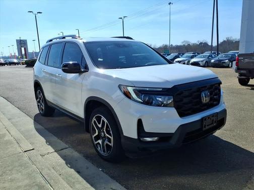 2023 Honda Passport AWD Elite