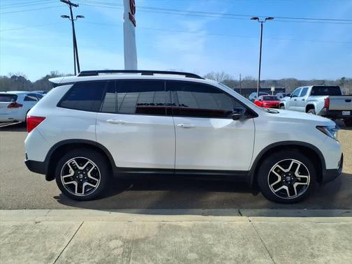 2023 Honda Passport AWD Elite