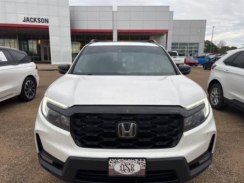 2023 Honda Passport AWD Elite