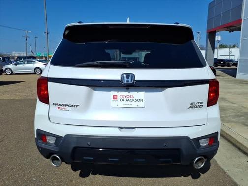 2023 Honda Passport AWD Elite