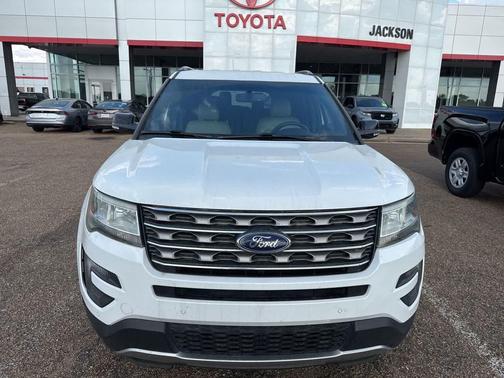 OXFORD WHITE 2016 Ford Explorer XLT