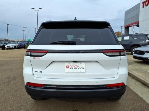 2023 Jeep Grand Cherokee Altitude