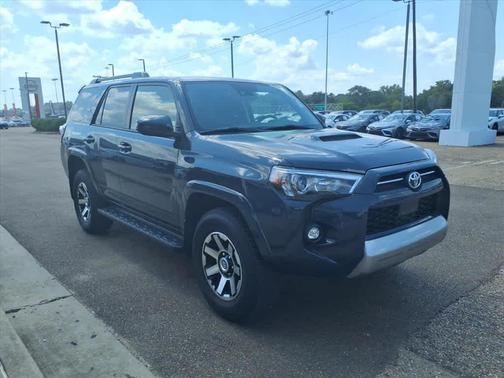 2024 Toyota 4Runner TRD Off Road