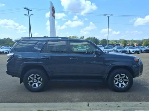 2024 Toyota 4Runner TRD Off Road
