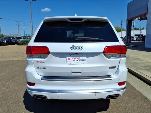 2021 Jeep Grand Cherokee Summit