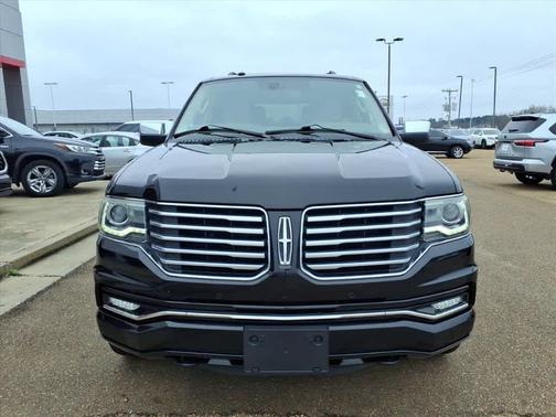 2016 Lincoln Navigator Select