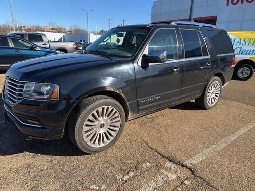 2016 Lincoln Navigator Select