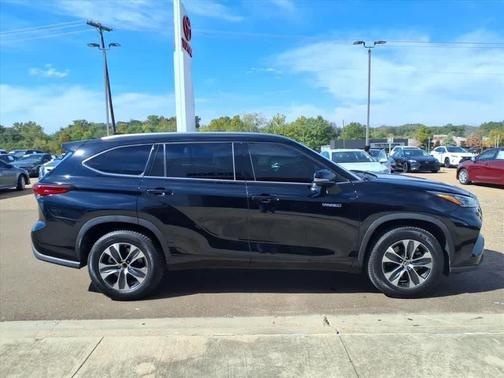 2020 Toyota Highlander Hybrid XLE
