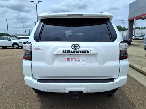 Ice Cap 2023 Toyota 4Runner SR5 Premium