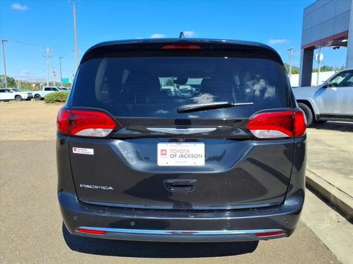 2020 Chrysler Pacifica Touring-L Plus