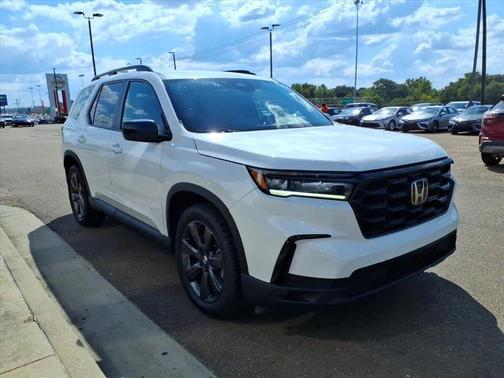 2023 Honda Pilot AWD Sport